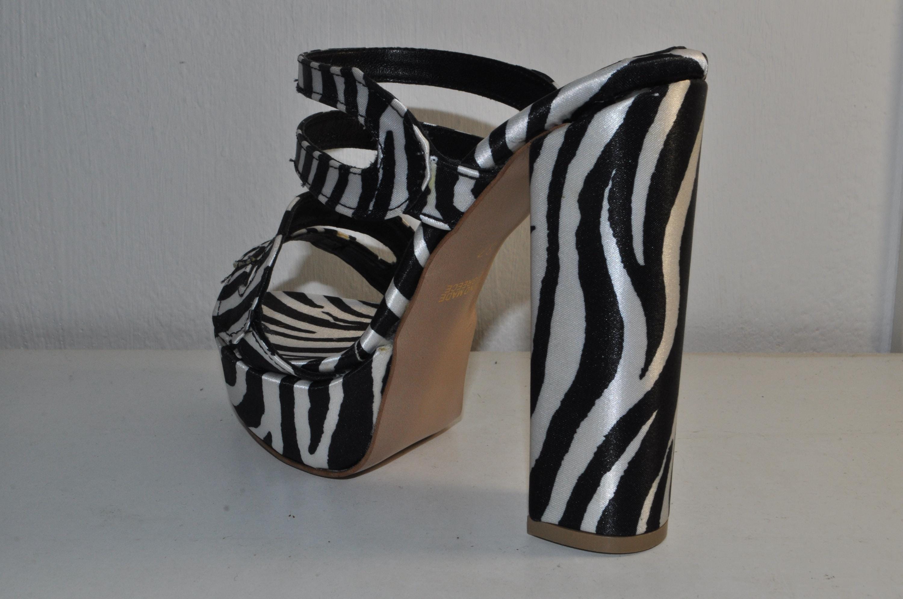 “Designer Women’s Zebra Print Chunky Heel Sandals – Handmade Leather Shoes”